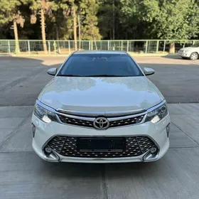 Toyota Camry 2017