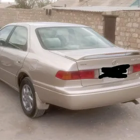 Toyota Camry 1999