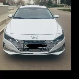 Hyundai Elantra 2021