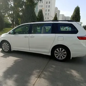 Toyota Sienna 2018