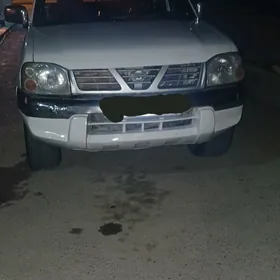 Nissan Navara 2007