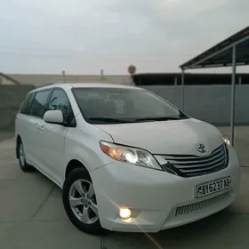 Toyota Sienna 2013