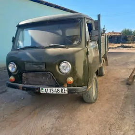 UAZ 452 1986