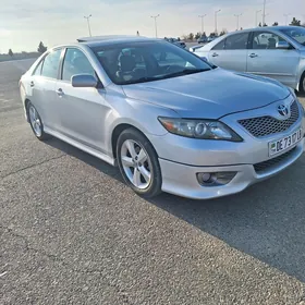 Toyota Camry 2011