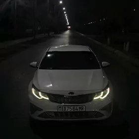 Kia Optima 2019