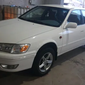 Toyota Camry 2000