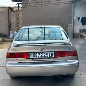 Toyota Camry 2000