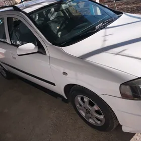 Opel Astra 2003