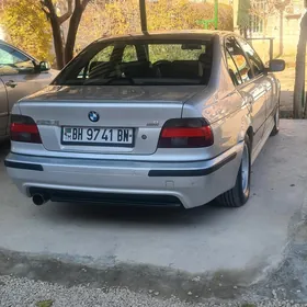 BMW E39 1999