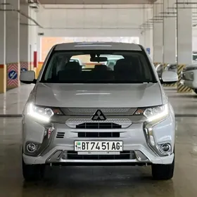 Mitsubishi Outlander 2022