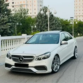 Mercedes-Benz E-Class 2010