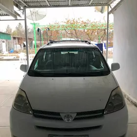 Toyota Sienna 2005