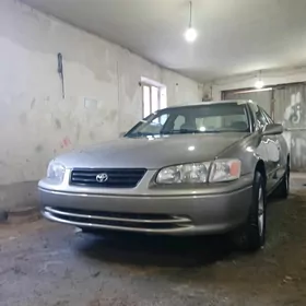 Toyota Camry 2001