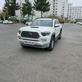 Toyota Tacoma 2019