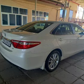 Toyota Camry 2015