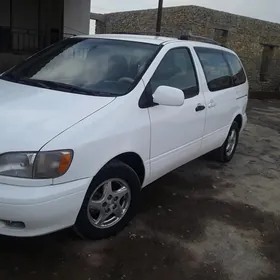 Toyota Sienna 2000