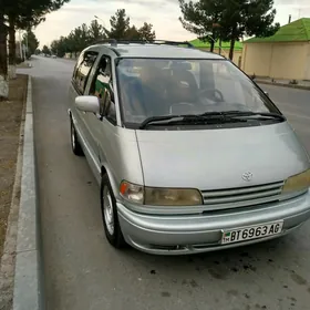 Toyota Previa 1993