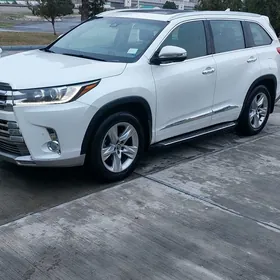 Toyota Highlander 2017