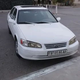 Toyota Camry 2000