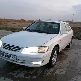 Toyota Camry 2000