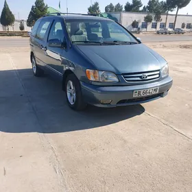 Toyota Sienna 2001