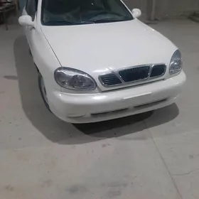 Daewoo Lanos 1999