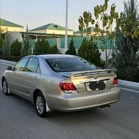 Toyota Camry 2004