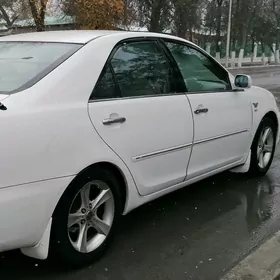 Toyota Camry 2004