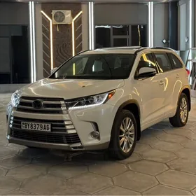 Toyota Highlander 2018