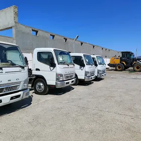 Mitsubishi Canter 2023