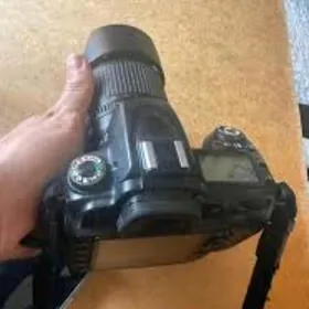 Nikon D 90