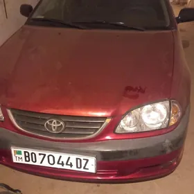 Toyota Avensis 2002