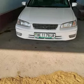 Toyota Camry 1999