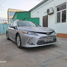 Toyota Camry 2020