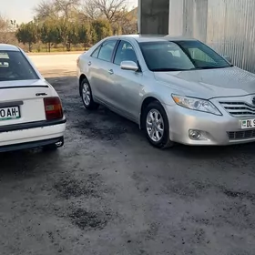 Toyota Camry 2010