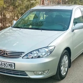 Toyota Camry 2004