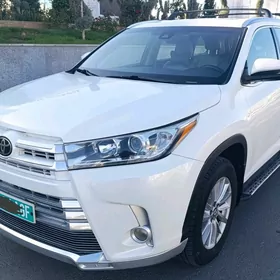 Toyota Highlander 2019