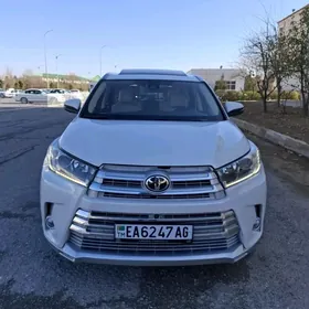 Toyota Highlander 2017