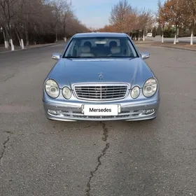 Mercedes-Benz E320 2003