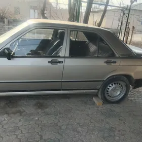 Mercedes-Benz 190E 1987