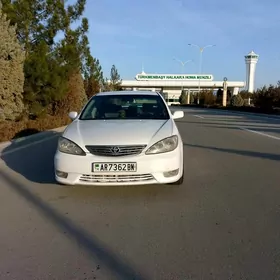 Toyota Camry 2004