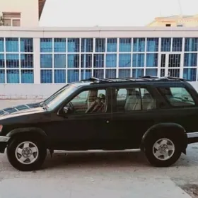 Nissan Pathfinder 1997