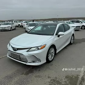 Toyota Camry 2020