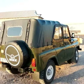 UAZ 469 1995