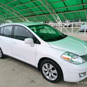 Nissan Versa 2010