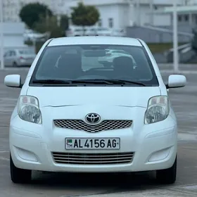 Toyota Yaris 2010