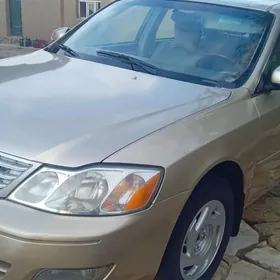 Toyota Avalon 2000