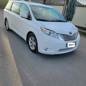 Toyota Sienna 2017