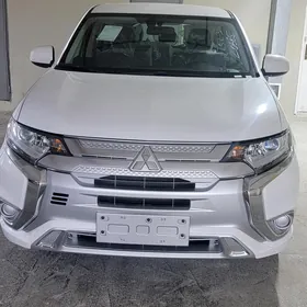 Mitsubishi Outlander 2022