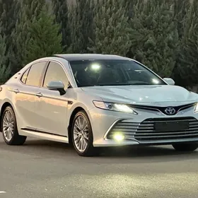 Toyota Camry 2023